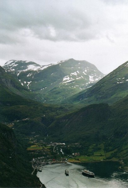 2002060602 geirangerfraornesvingen